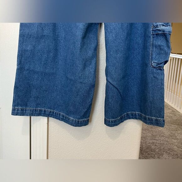 Women's High-Rise Wide Leg Denim Cargo Pants - Universal Thread Medium Wash #250 - Picture 10 of 12